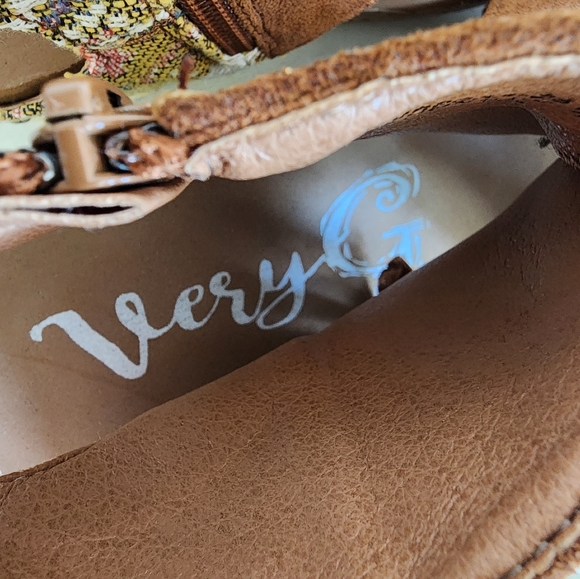 Very G Western Tramonte Fringe Wedge Sandals Tan Sz 7  - Picture 8 of 8